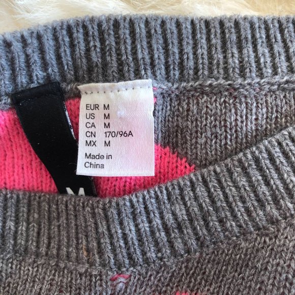 H&M sweet heart sweater sz M - Picture 2 of 5